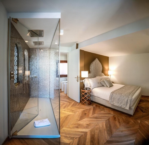 Excess Venice Boutique Hotel & Private Spa - Adults Only image 2